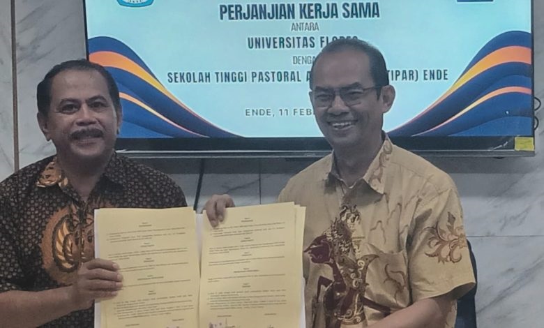 Uniflor Ende dan STIPAR Lakukan MoU, RD Very Sebut Suatu Berkat